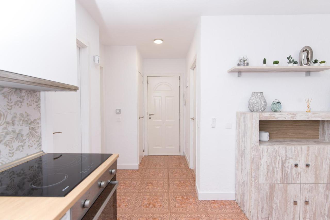 Sea View, Newly Renovated, 2 Bedrooms Apartment In Costa Adeje Exterior photo